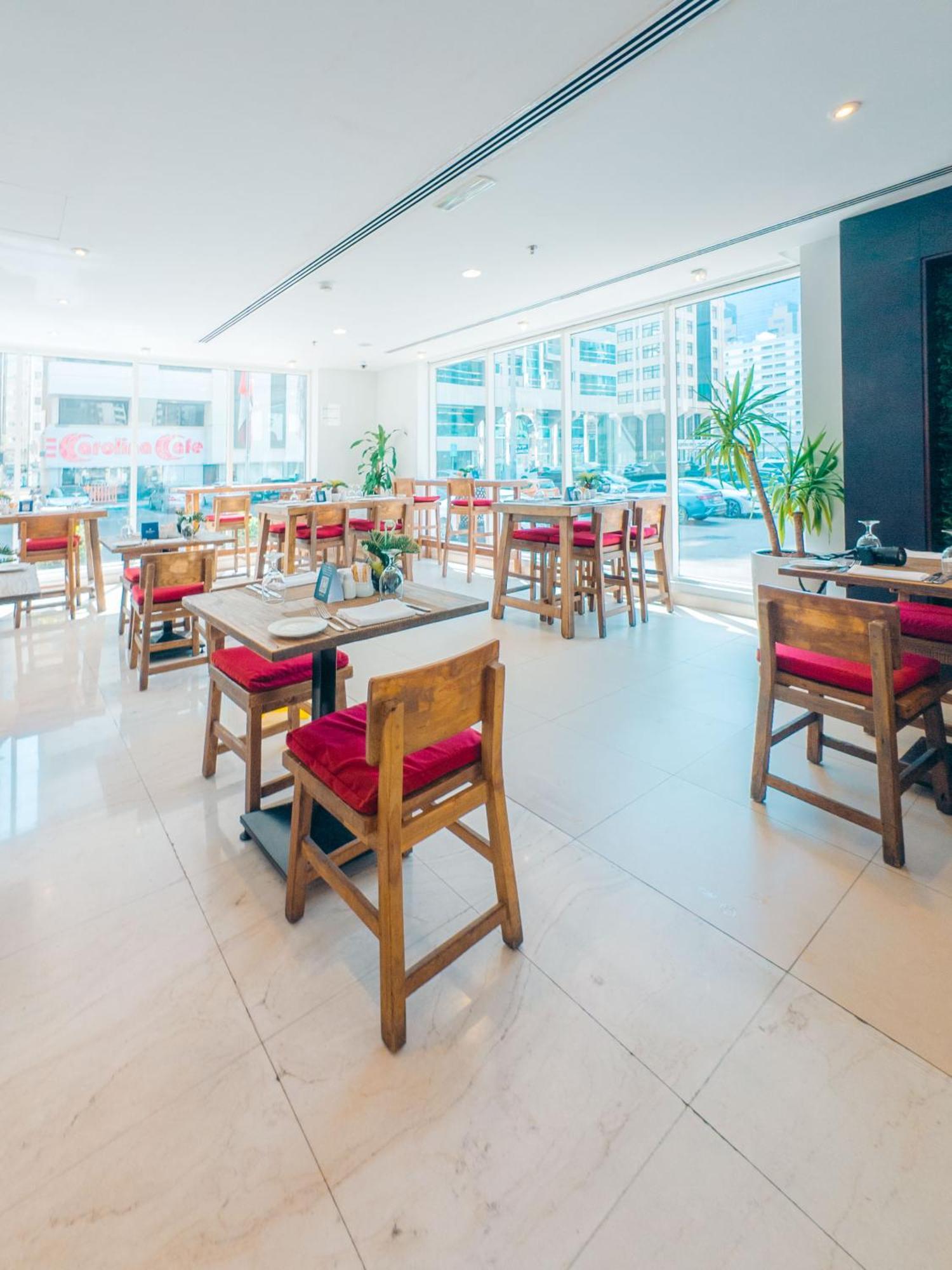 होटल Kingsgate By Millennium 3*