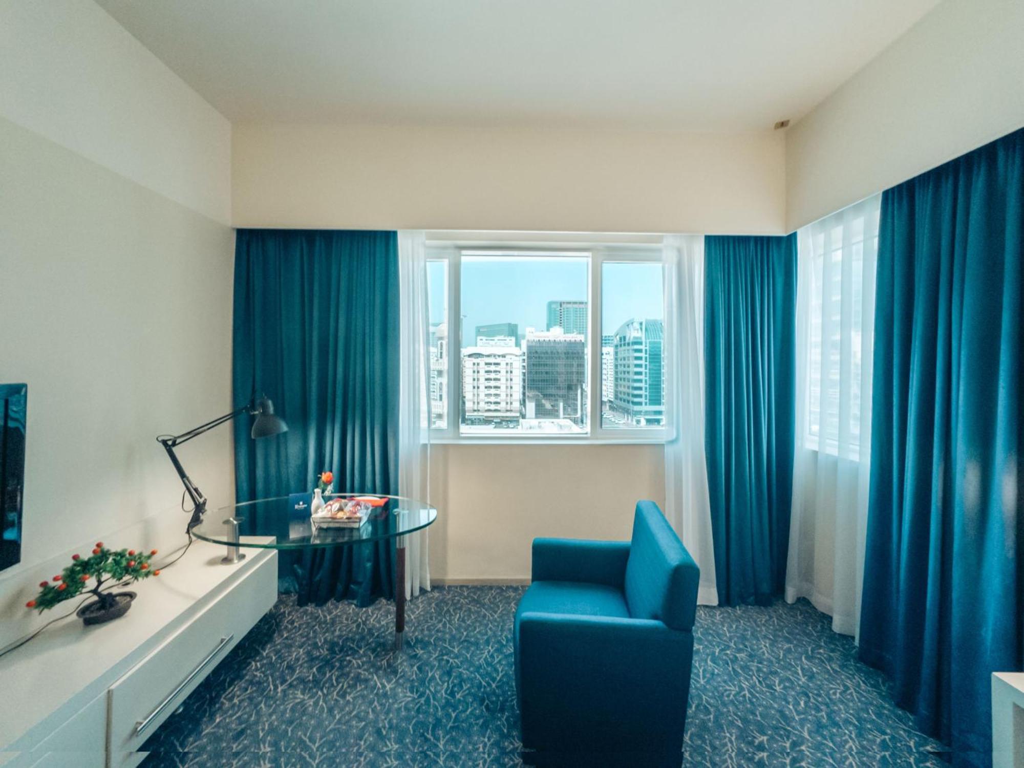 होटल Kingsgate By Millennium Abu Dhabi